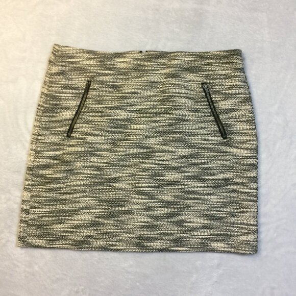 Ann Taylor LOFT Mini Pencil Skirt 12P Womans Petite Black White Tweed Zip Pocket - Picture 1 of 12